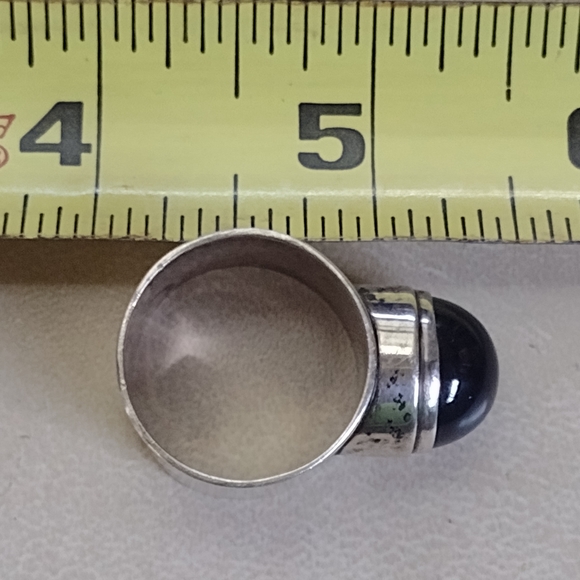 Modernist huge sterling silver ring with banded black onyx size 10.5 - Picture 5 of 7